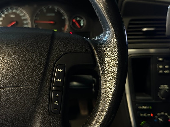 Volvo XC70 18 of 29
