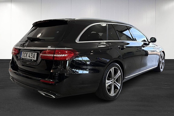 Mercedes-Benz E220 d 4 of 5