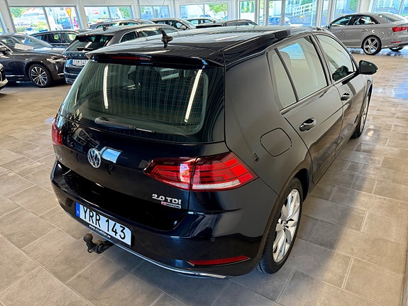 Volkswagen Golf VII 6 of 12
