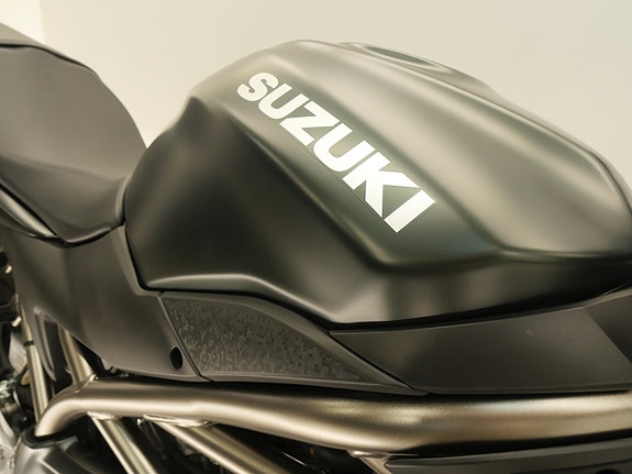 Suzuki SV650 6 of 6