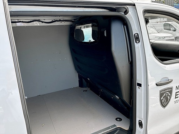 Peugeot e-Expert 5 of 5