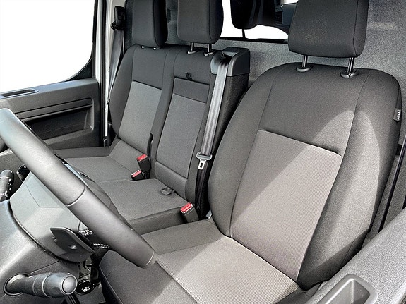 Peugeot e-Expert 7 of 14