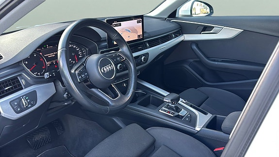Audi A4 9 of 20