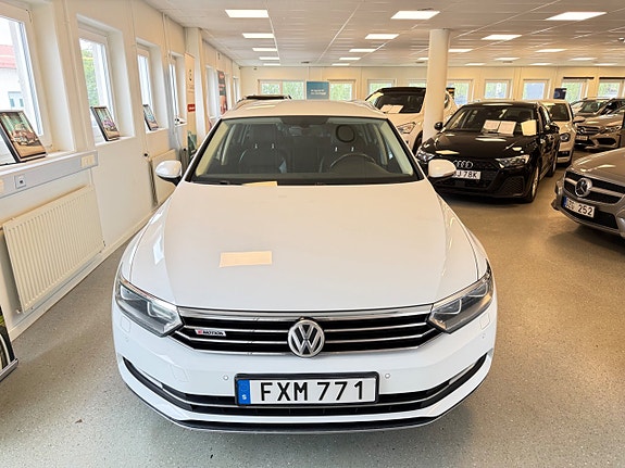 Volkswagen Passat 4 of 5