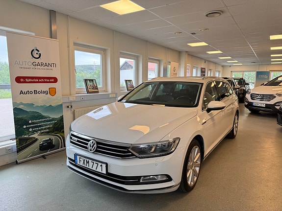 Volkswagen Passat 14 of 30