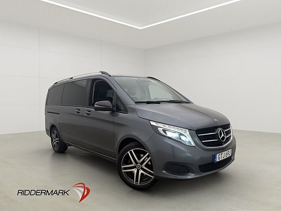 Mercedes-Benz V250 3 of 5