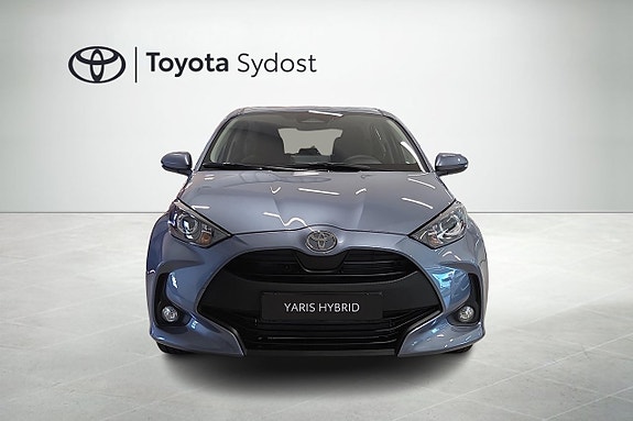 Toyota Yaris 2 of 19