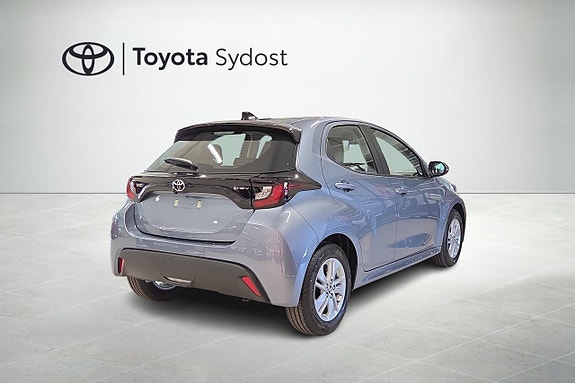 Toyota Yaris 6 of 19