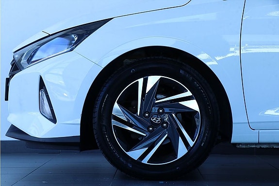 Hyundai i20 4 of 5