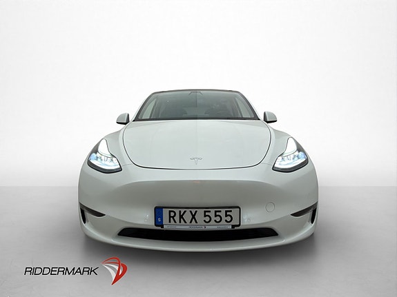 Tesla Model Y 3 of 30