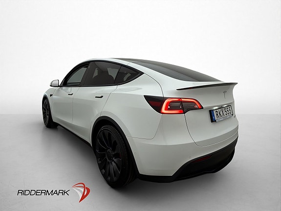 Tesla Model Y 6 of 30