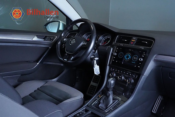 Volkswagen Golf Alltrack 5 of 12