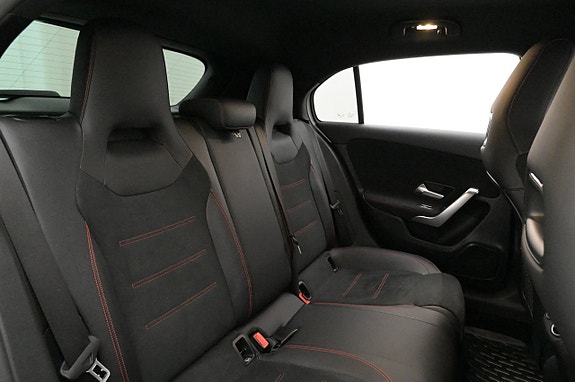 Mercedes-Benz A250 e 23 of 27