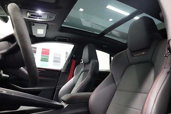 Porsche Macan GTS 13 of 25