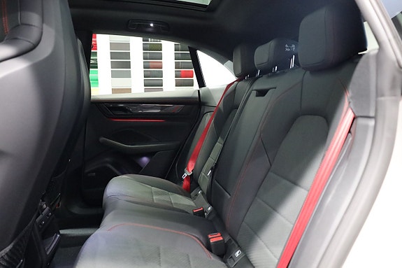 Porsche Macan GTS 9 of 25