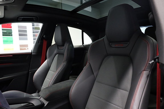 Porsche Macan GTS 11 of 25