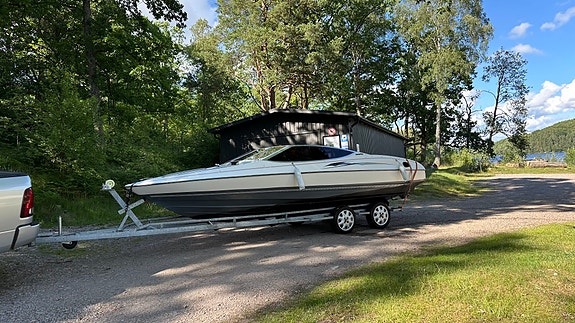 Bayliner Capri 2050 - 5,7 Mercrusier - Fint skick 3 of 5