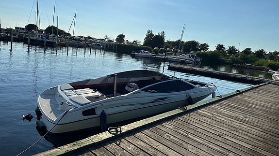 Bayliner Capri 2050 - 5,7 Mercrusier - Fint skick 4 of 5