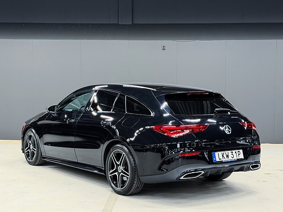 Mercedes-Benz CLA200 2 of 5