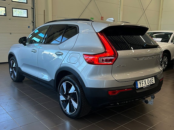 Volvo XC40 5 of 5