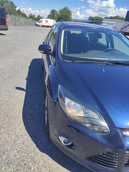 Ford Focus 3 of 5
