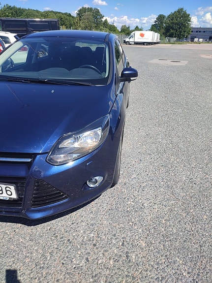 Ford Focus 4 of 5