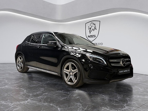 Mercedes-Benz GLA200 7 of 20