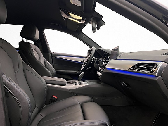BMW 530i 11 of 30