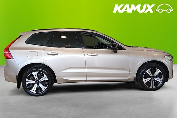 Volvo XC60 2 of 5