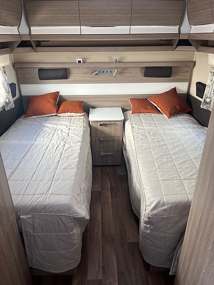 Kabe Royal 560 GLE KS 5 of 7