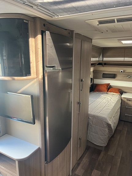 Kabe Royal 560 GLE KS 4 of 7