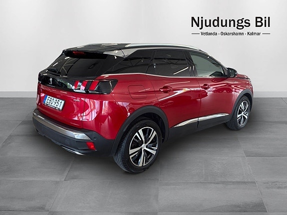 Peugeot 3008 3 of 5