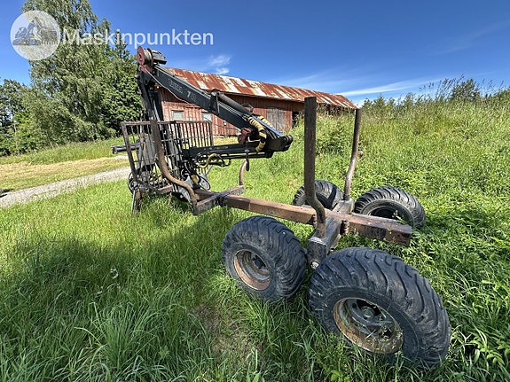 Valtra 762 Timmervagn/huggar kärra 2 of 27