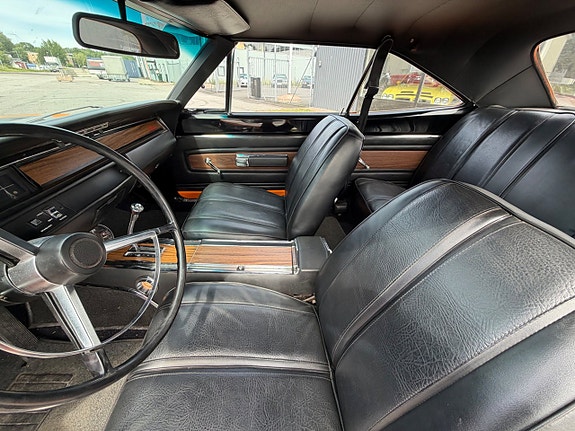 Plymouth GTX 11 of 17