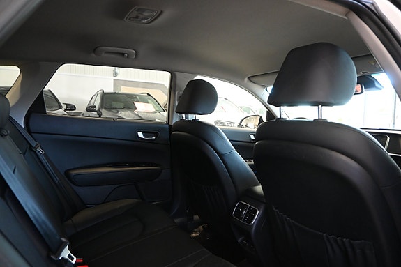 Kia Optima 12 of 27