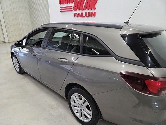 Opel Astra 9 of 10