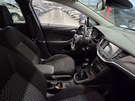 Opel Astra 4 of 5