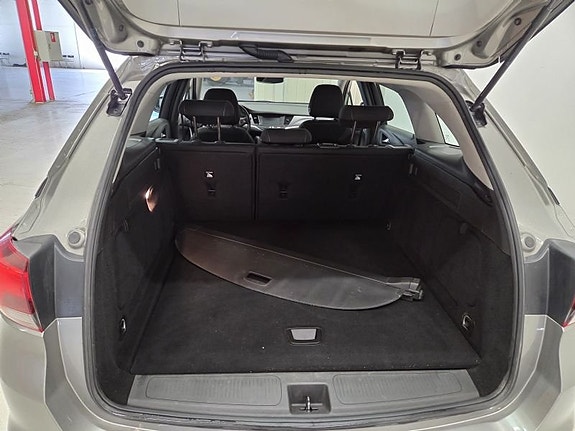 Opel Astra 8 of 10