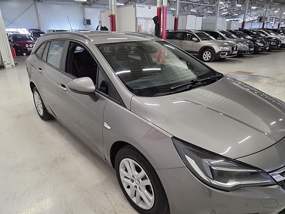 Opel Astra 3 of 5