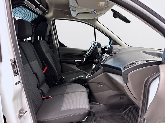 Ford Transit Connect 9 of 13