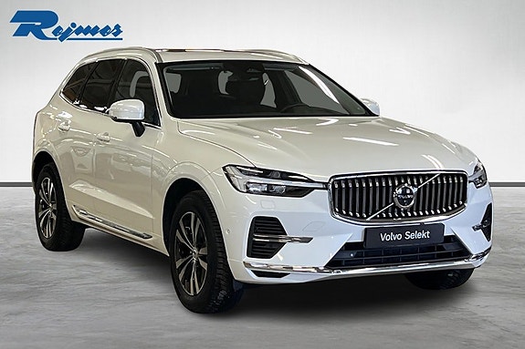 Volvo XC60 2 of 5