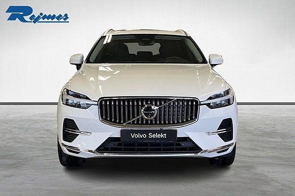 Volvo XC60 3 of 5