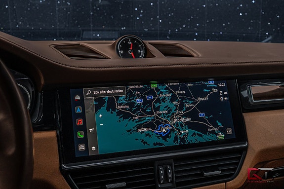 Porsche Cayenne 12 of 21