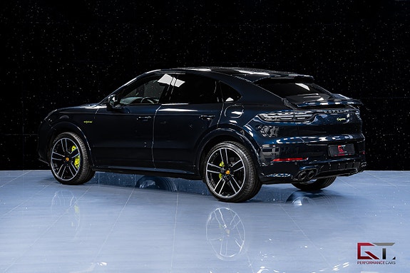 Porsche Cayenne 6 of 21