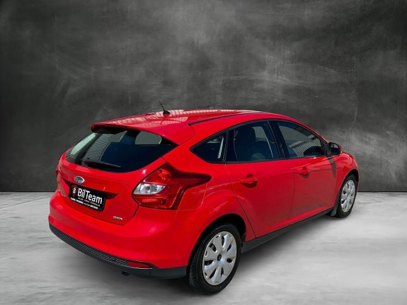 Ford Focus 5 of 5