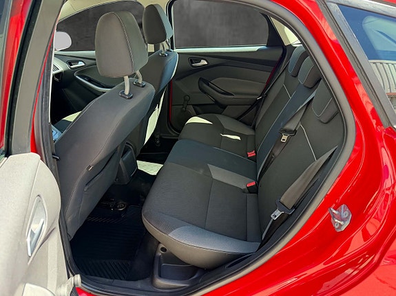 Ford Focus 11 of 12