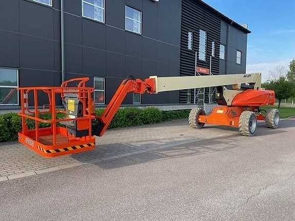 JLG M 600 JP 3 of 5