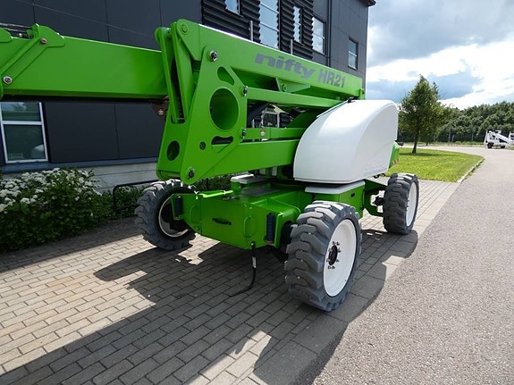 Niftylift HR 21 4x4 7 of 10