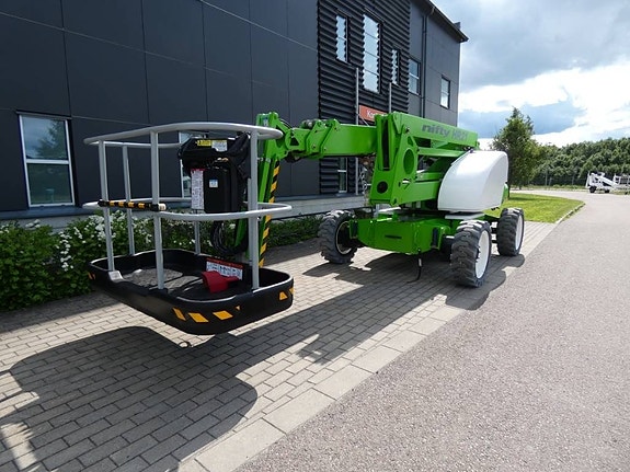 Niftylift HR 21 4x4 6 of 10