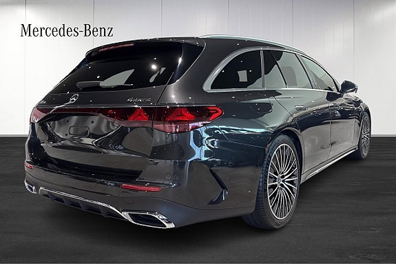 Mercedes-Benz E300 de 4 of 17
